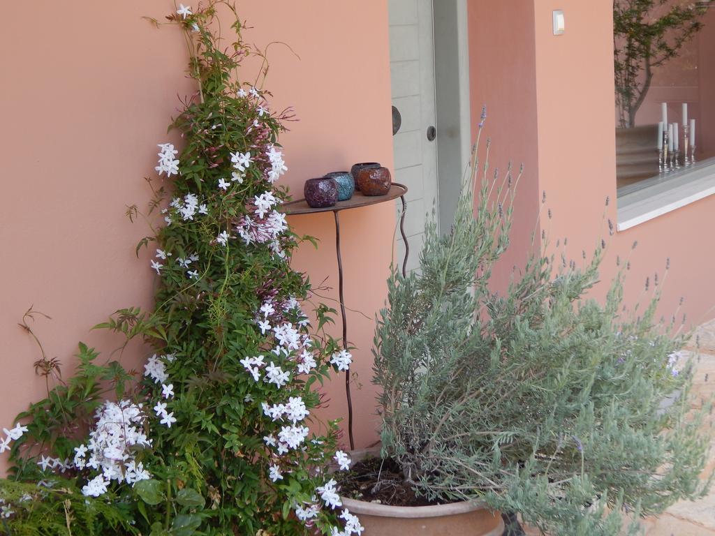 Slow Living Beautiful Villa Rafína Exterior foto